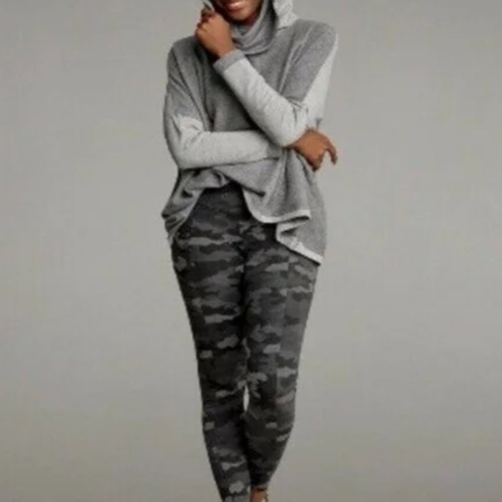 Cabi ATC Cowl Neck Sweater | size S Gray